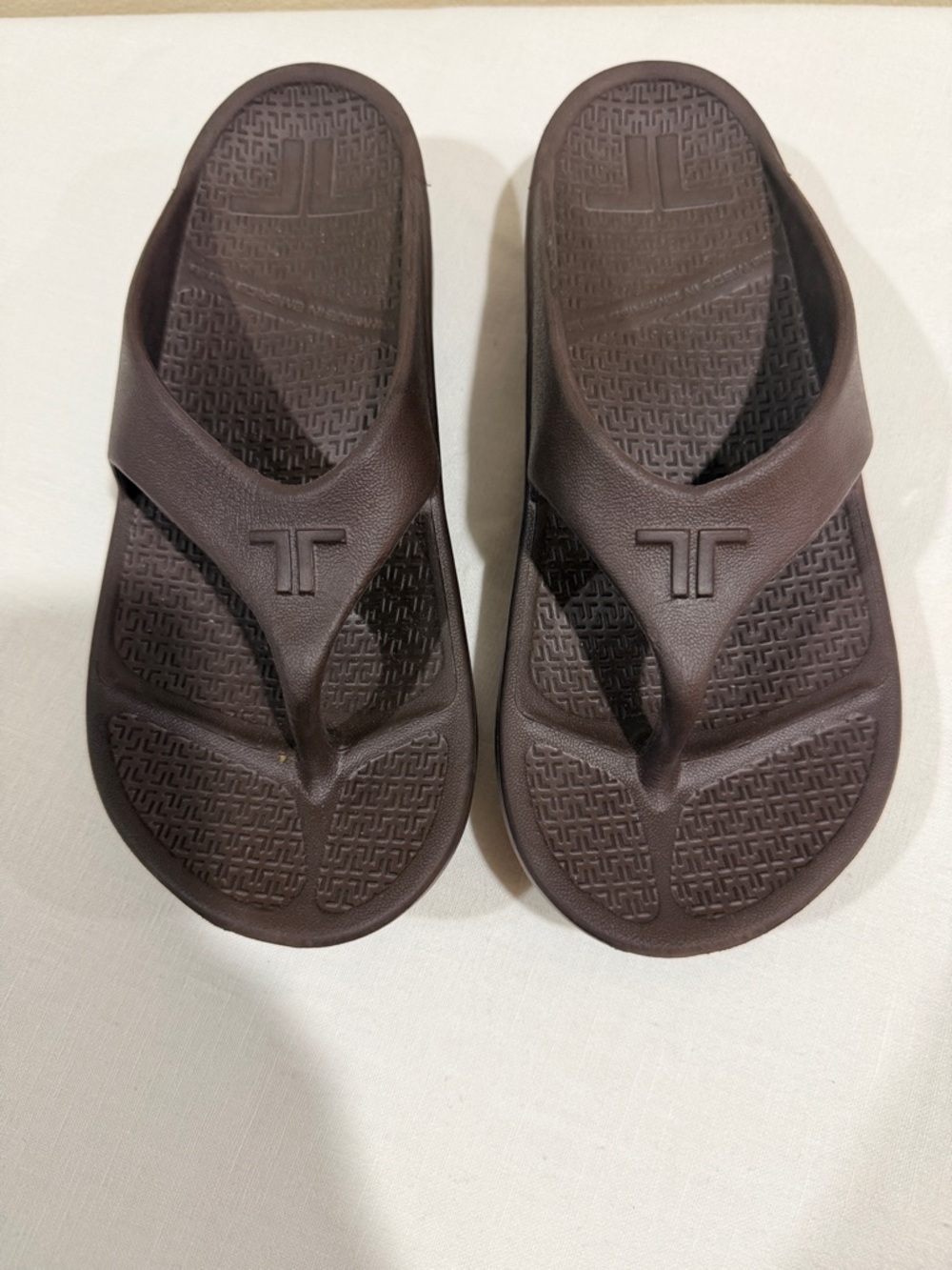 Telic Energy Flip Flop  footwear women’s 2XS size 6